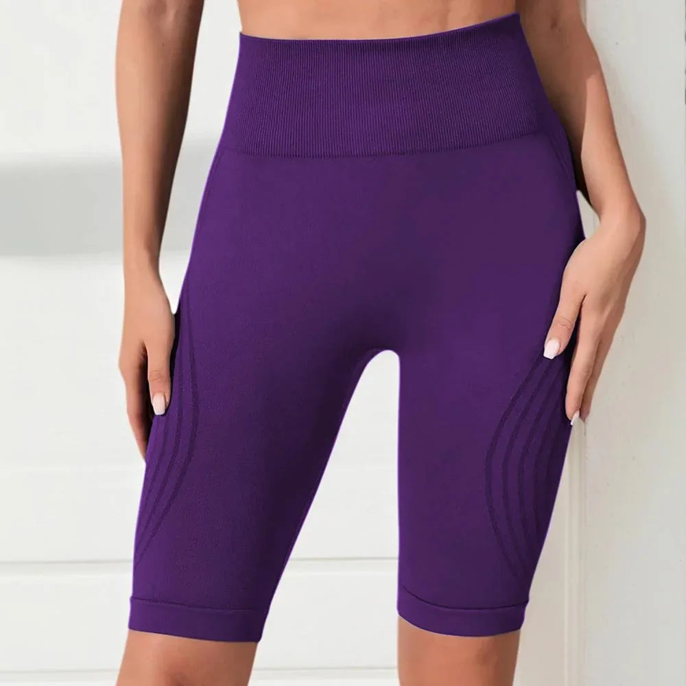 https://cdn.shopify.com/s/files/1/0669/6874/8122/files/20250905-ShortLeggings-purple1.jpg?v=1770107591