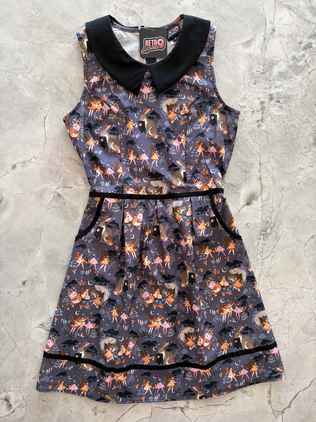 Vestido con cuello Hadas