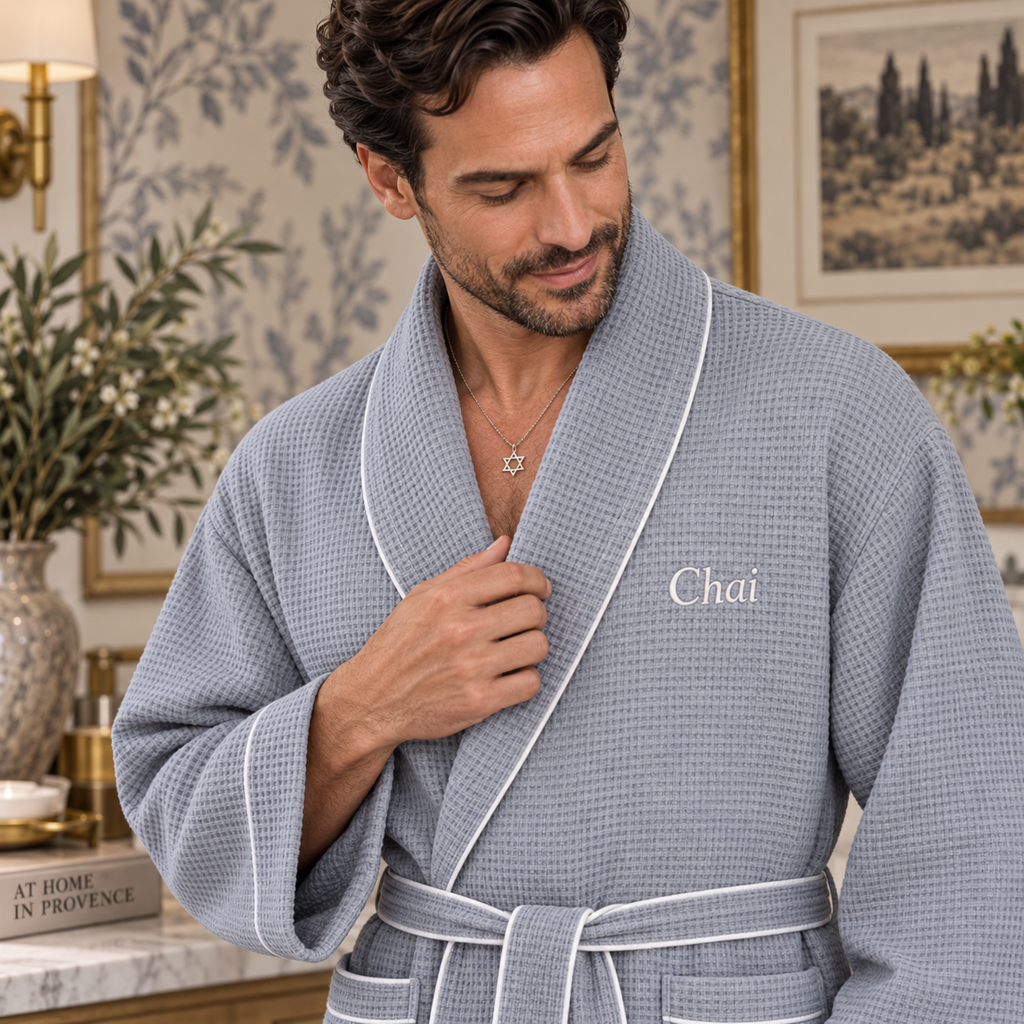 Bata de lujo con ribetes gofrados para hombre