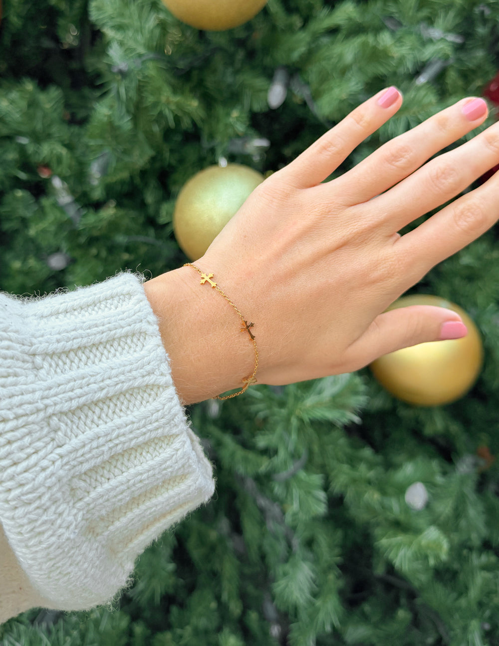Pulsera de eslabones en cruz
