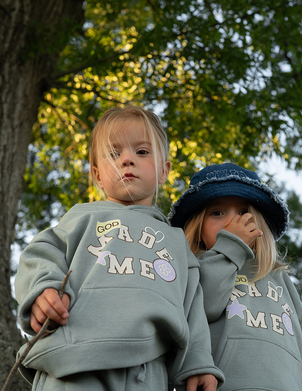Sudadera con capucha para niños "Dios me creó"
