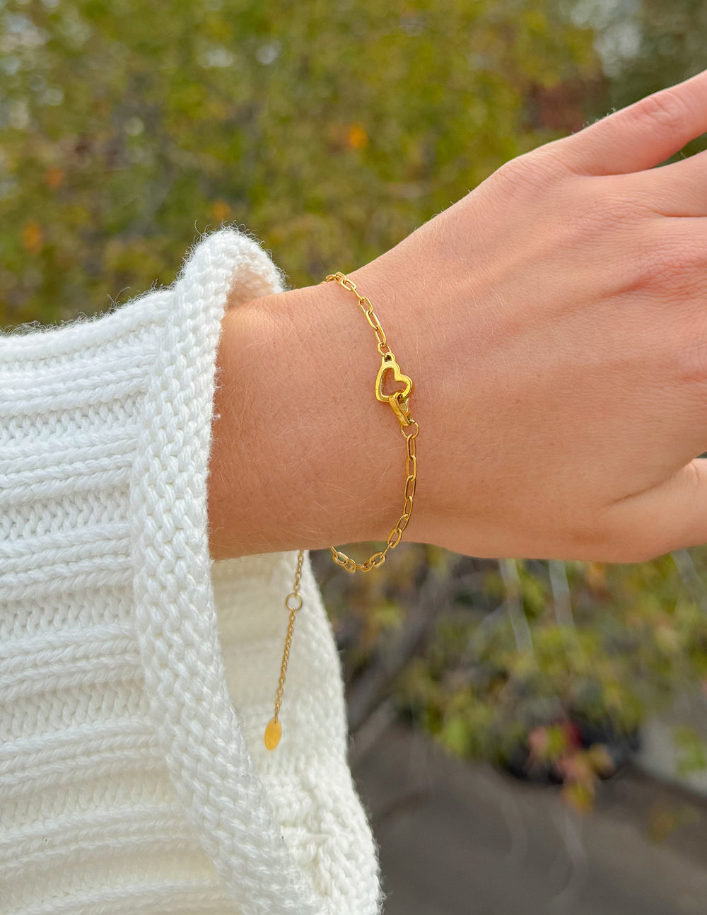 Pulsera con cadena de clips y motivo de corazón
