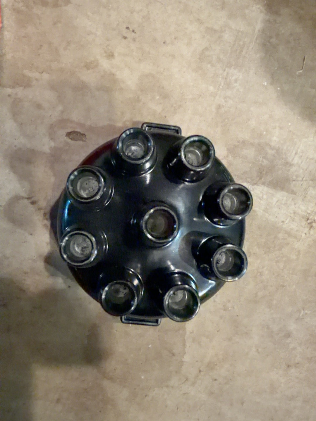 Distributor Cap in Standard DR-196 Box — Vintage Auto Part