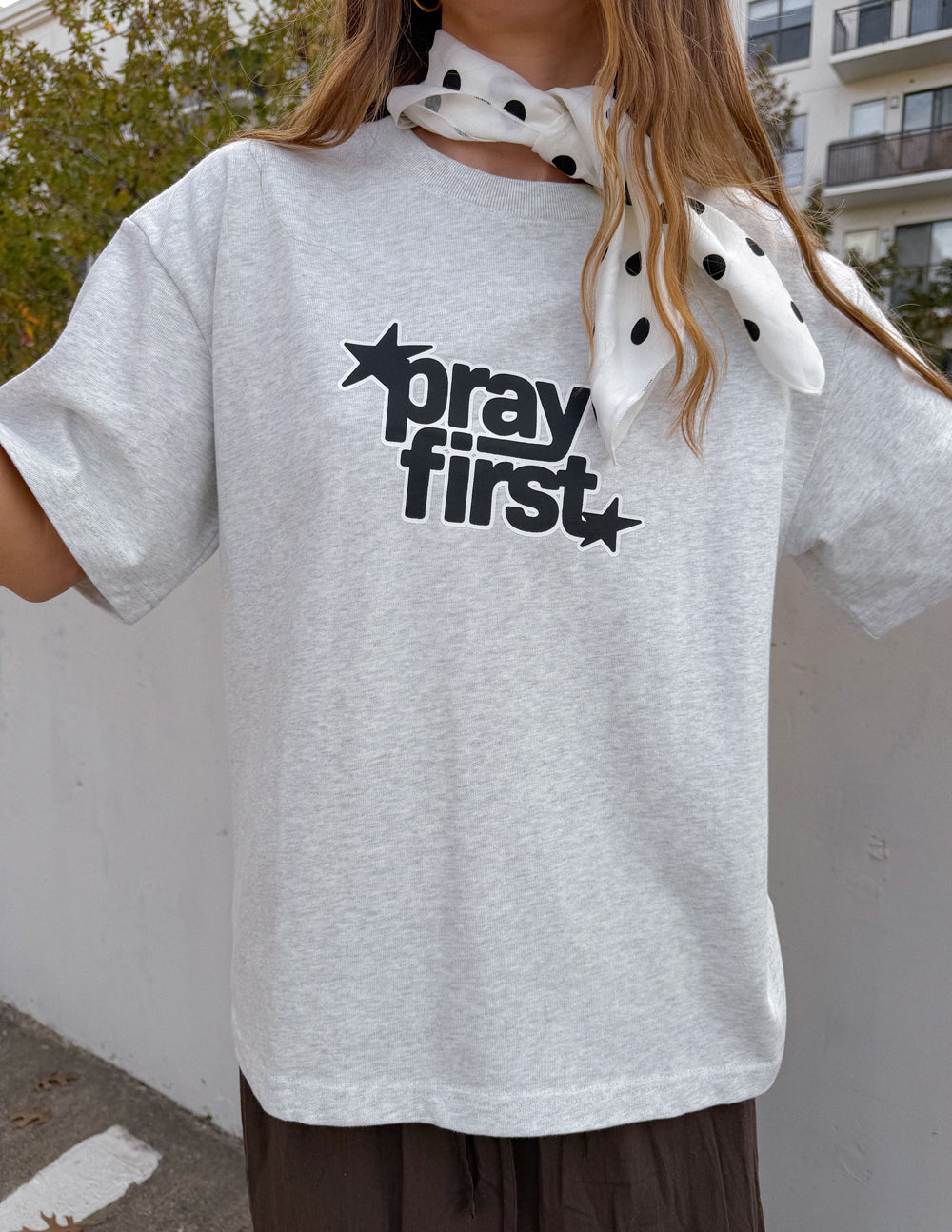 Camiseta gruesa Pray First