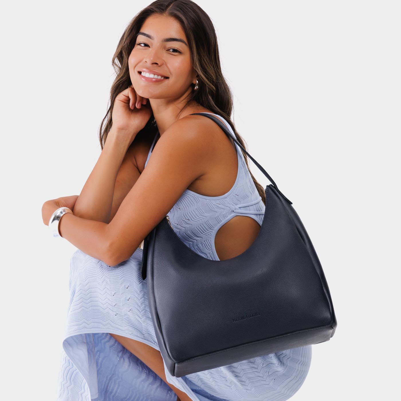 https://cdn.shopify.com/s/files/1/0712/1227/files/aspen-shoulder-bag-large-night-owl-149-Edit.jpg?v=1770413200