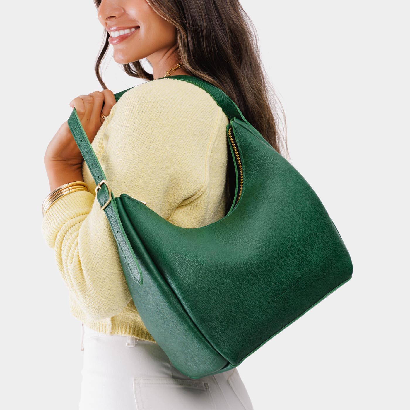 https://cdn.shopify.com/s/files/1/0712/1227/files/aspen-shoulder-bag-medium-bacalar-1267-Edit.jpg?v=1770413200