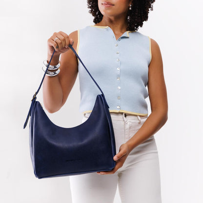 https://cdn.shopify.com/s/files/1/0712/1227/files/aspen-shoulder-bag-medium-cobalt-studio-25-07-23-2191-Edit.jpg?v=1770413200