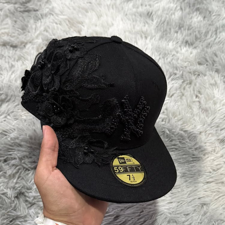 https://cdn.shopify.com/s/files/1/0696/2829/7281/files/blackflower.jpg?v=1767393239