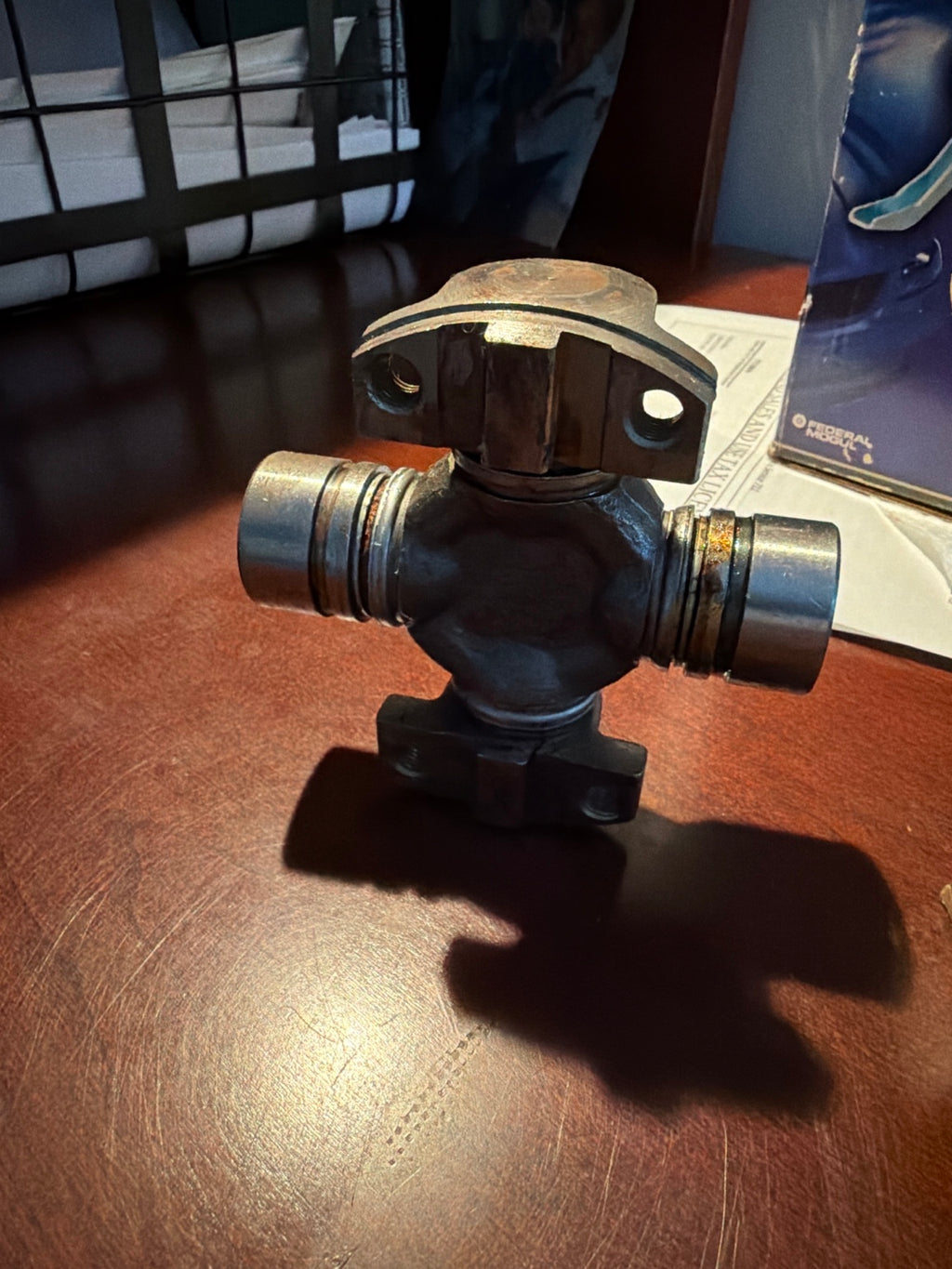 Vintage universal joint 565988 side view